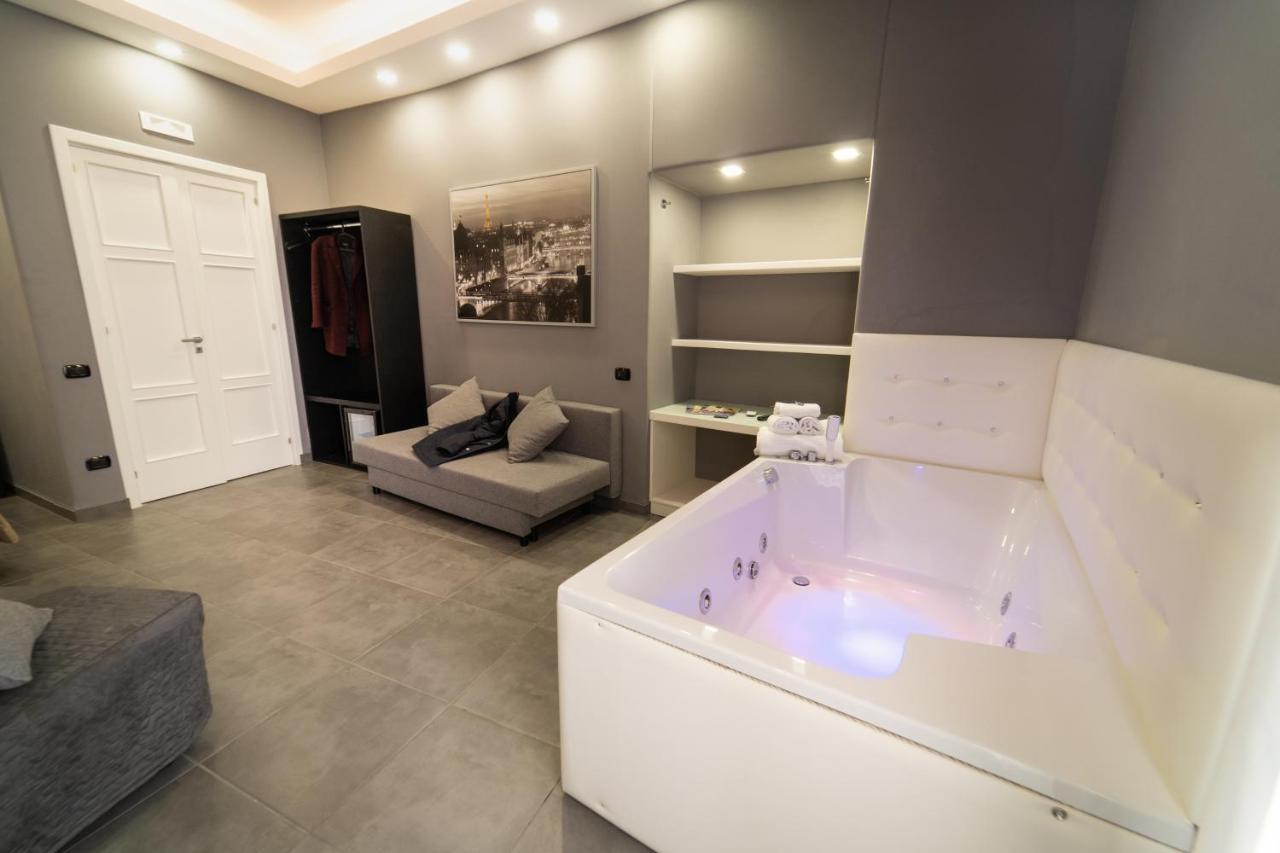 Hotel Royal House Napoli Centro, By Clapa Group Zewnętrze zdjęcie
