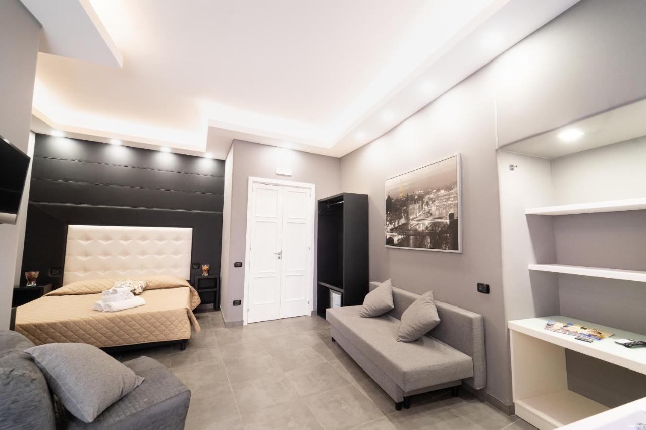 Hotel Royal House Napoli Centro, By Clapa Group Zewnętrze zdjęcie